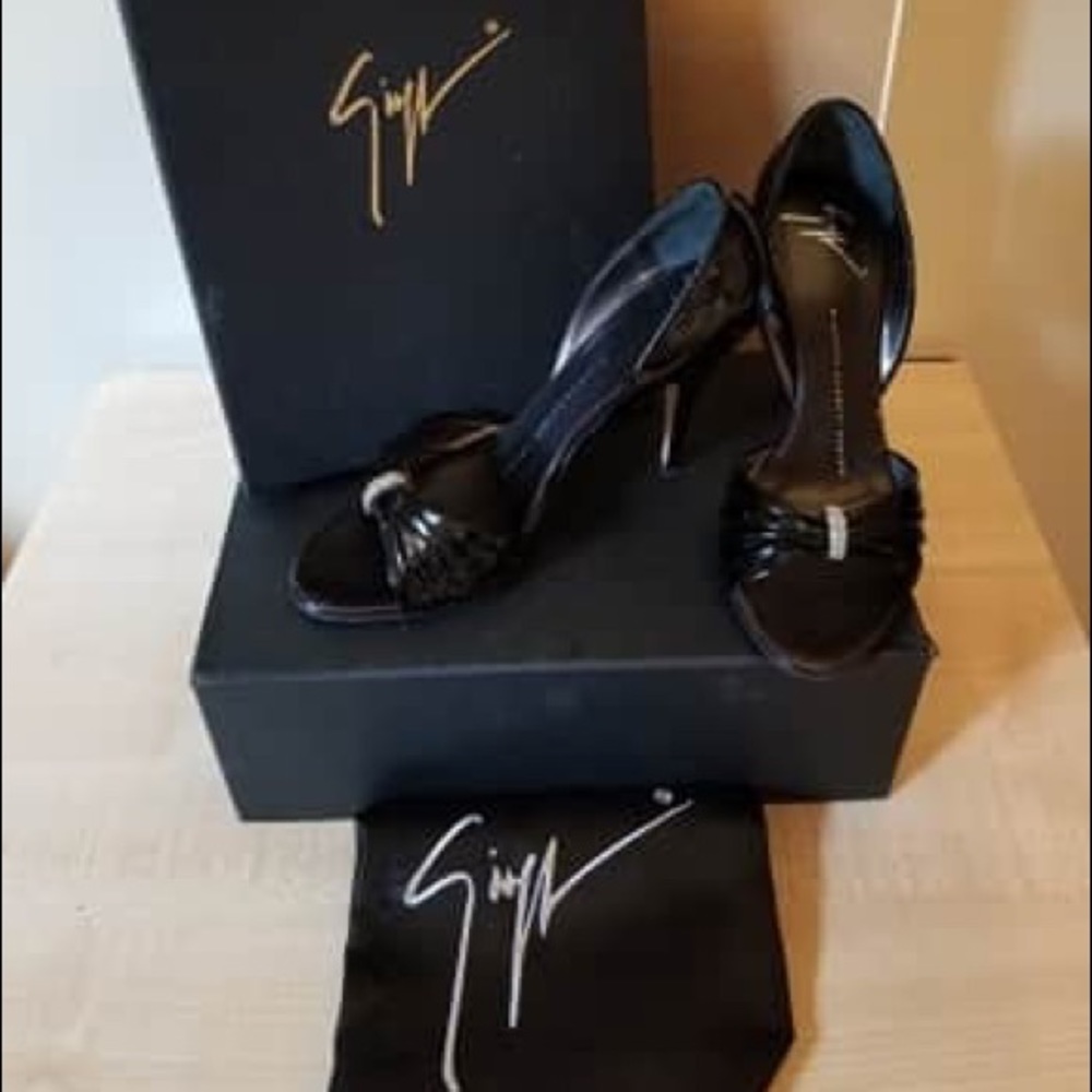 Giuseppe Black Heels